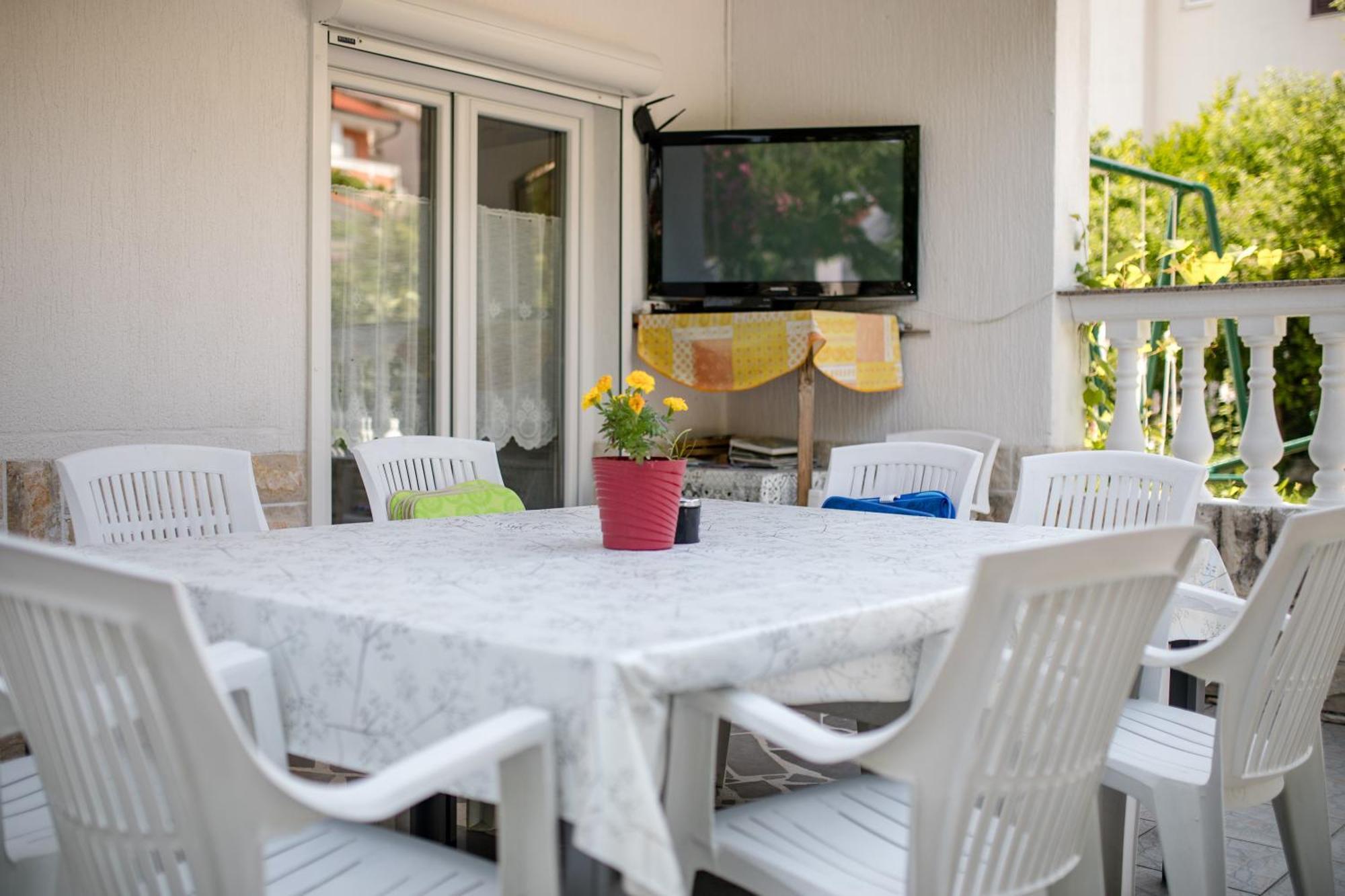 Lovely Meta Apartments Palit Екстериор снимка