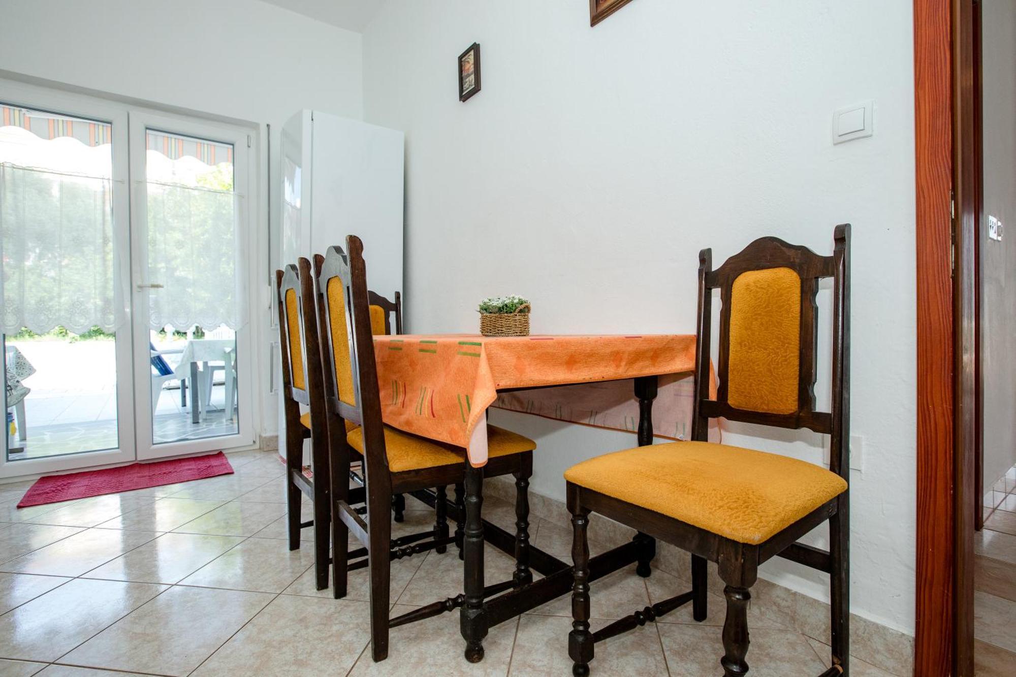 Lovely Meta Apartments Palit Екстериор снимка
