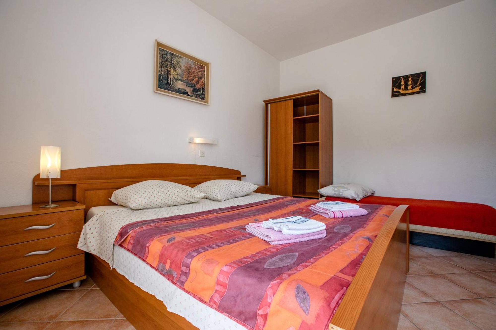 Lovely Meta Apartments Palit Екстериор снимка