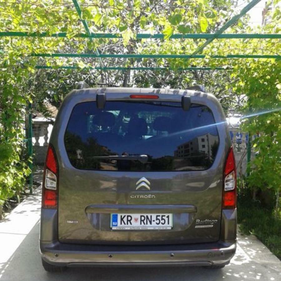 Lovely Meta Apartments Palit Екстериор снимка