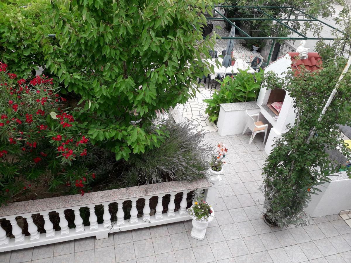 Lovely Meta Apartments Palit Екстериор снимка